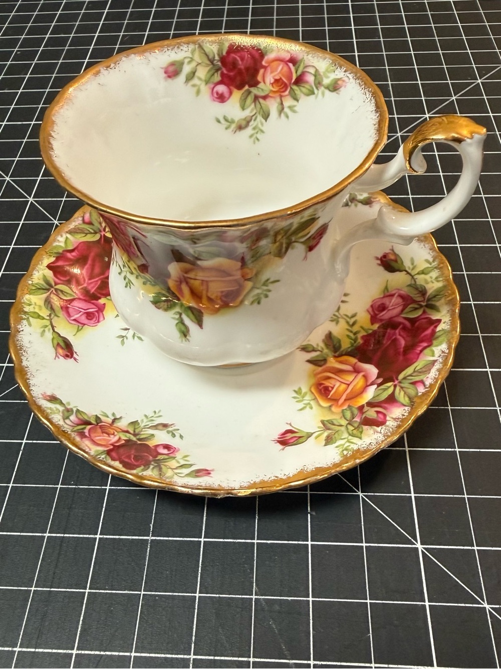 Floral Gold-Trim Porcelain Teacup and Saucer - Rose Pattern
